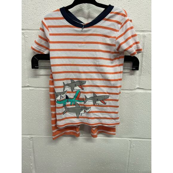 Striped Shark pjs with short sleeves and shorts - Picture 3 of 4